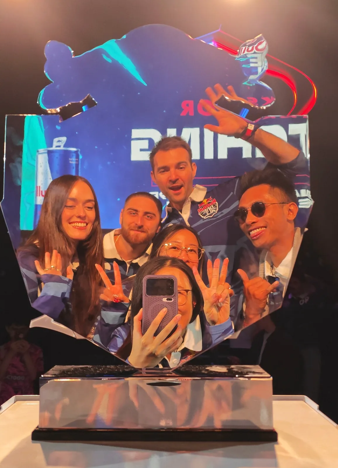 A group selfie with Seb and teammates at a gaming event.